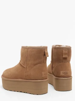 Boots Classic Mini Platform en cuir UGG