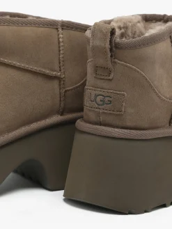 Boots Classic Ultra Mini semelle compensée en cuir UGG