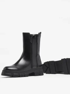 BOOTS TAMARIS