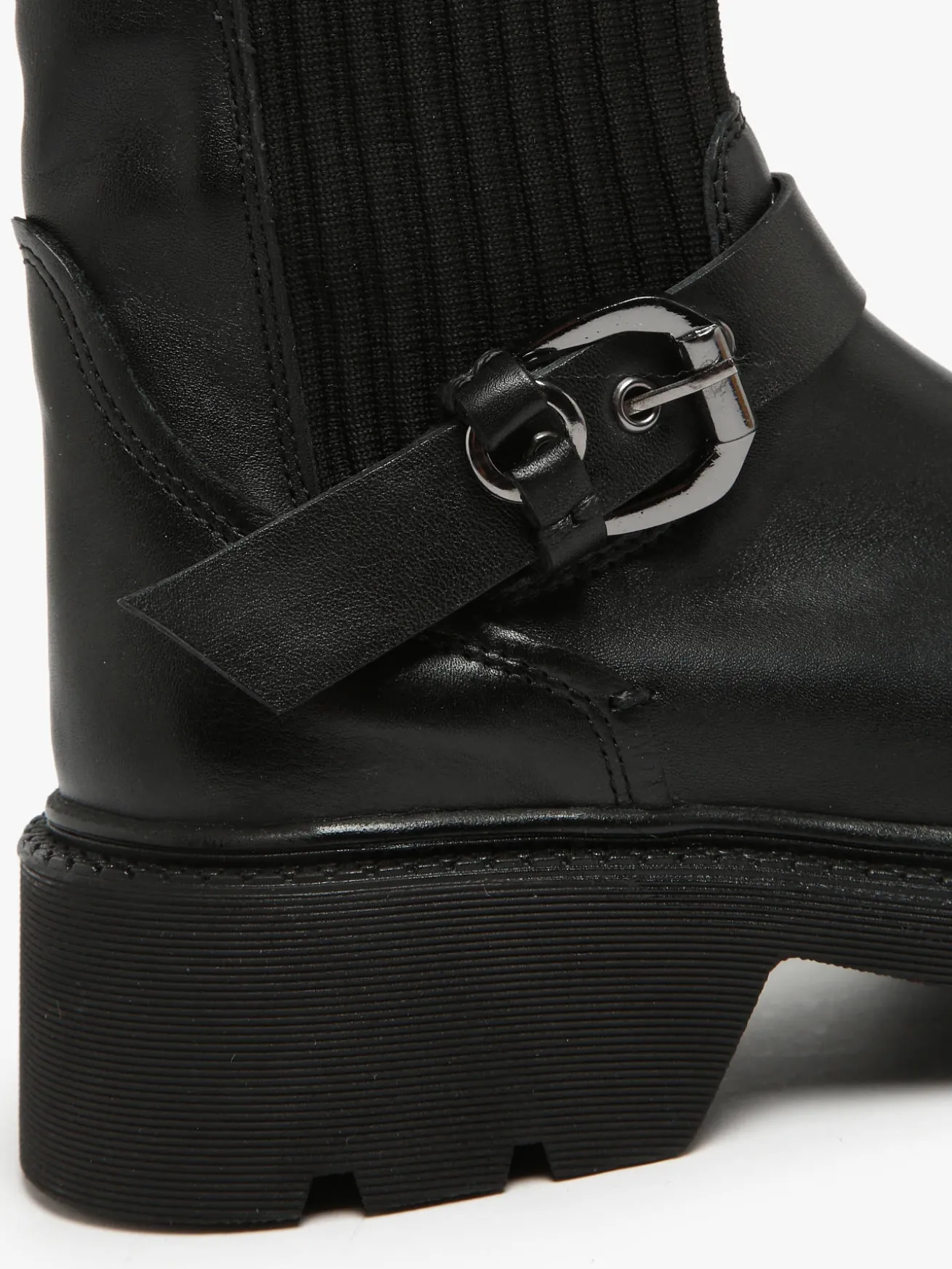 Bottines en cuir INUOVO