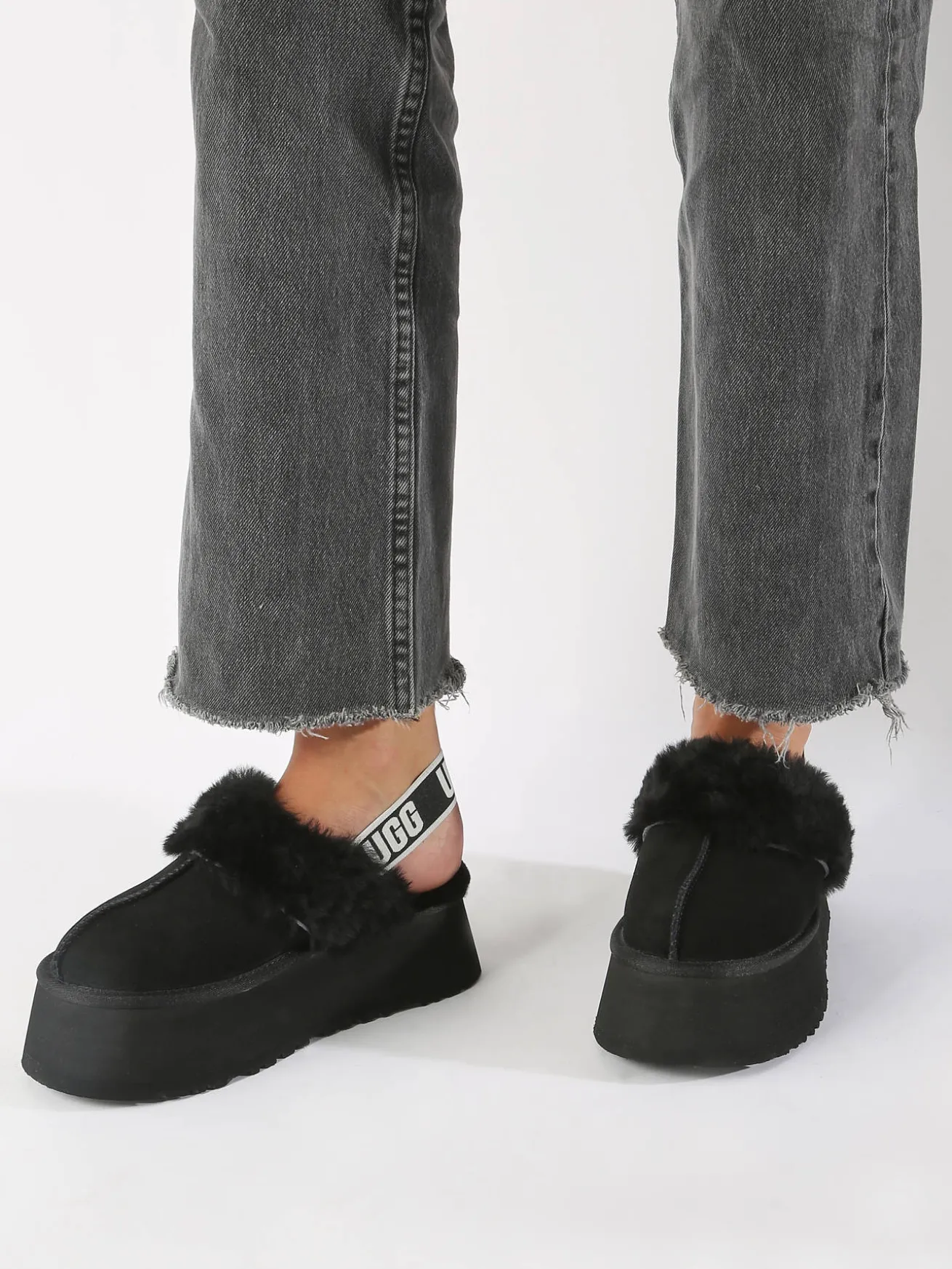 Mules avec brides Funkette en cuir UGG