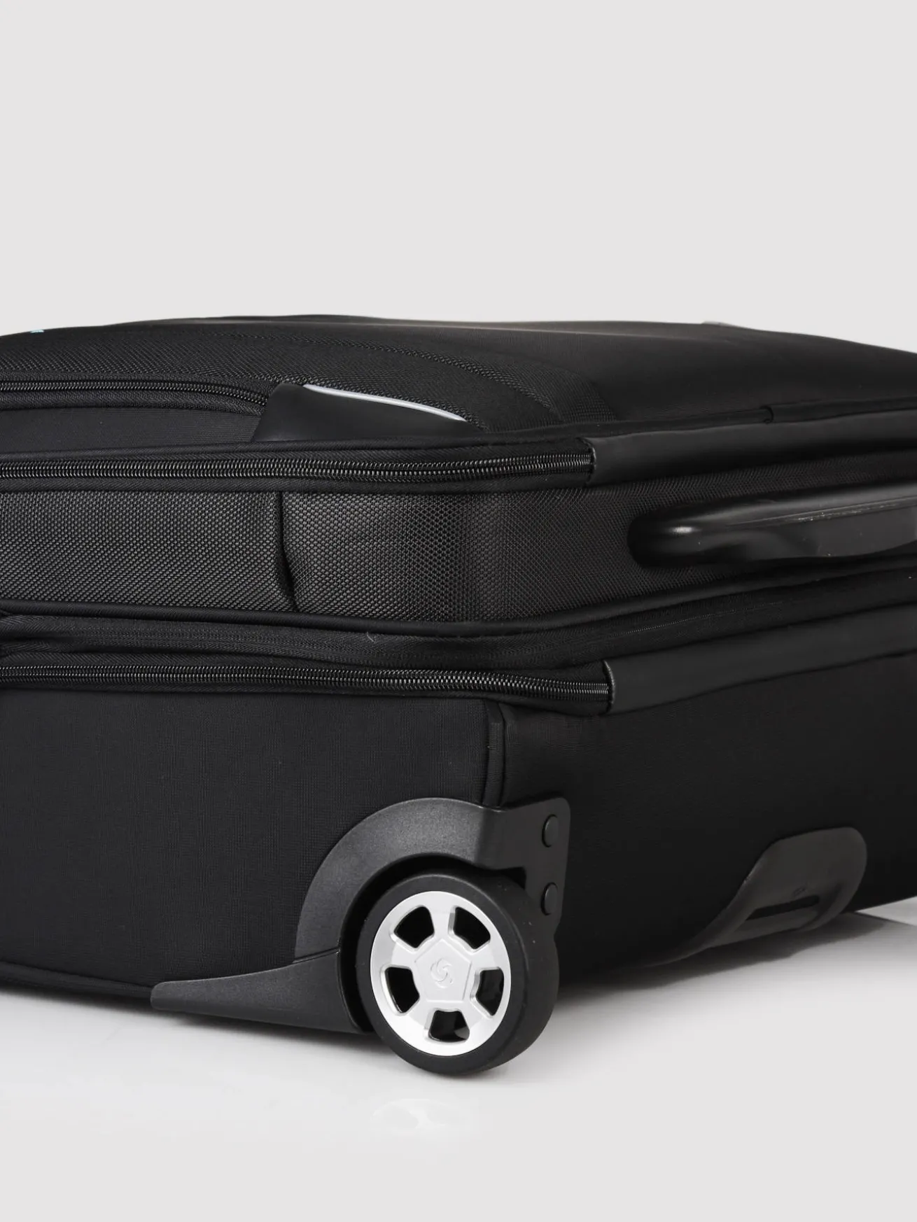 Pilot-case à roulettes 2 compartiments + PC 17" SAMSONITE