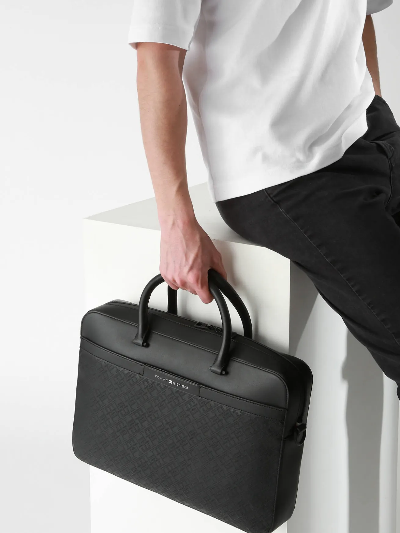 Porte documents (main) TOMMY HILFIGER