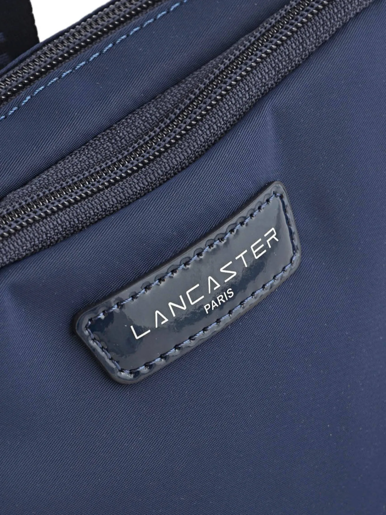 Sac bandoulière Basic vernis LANCASTER
