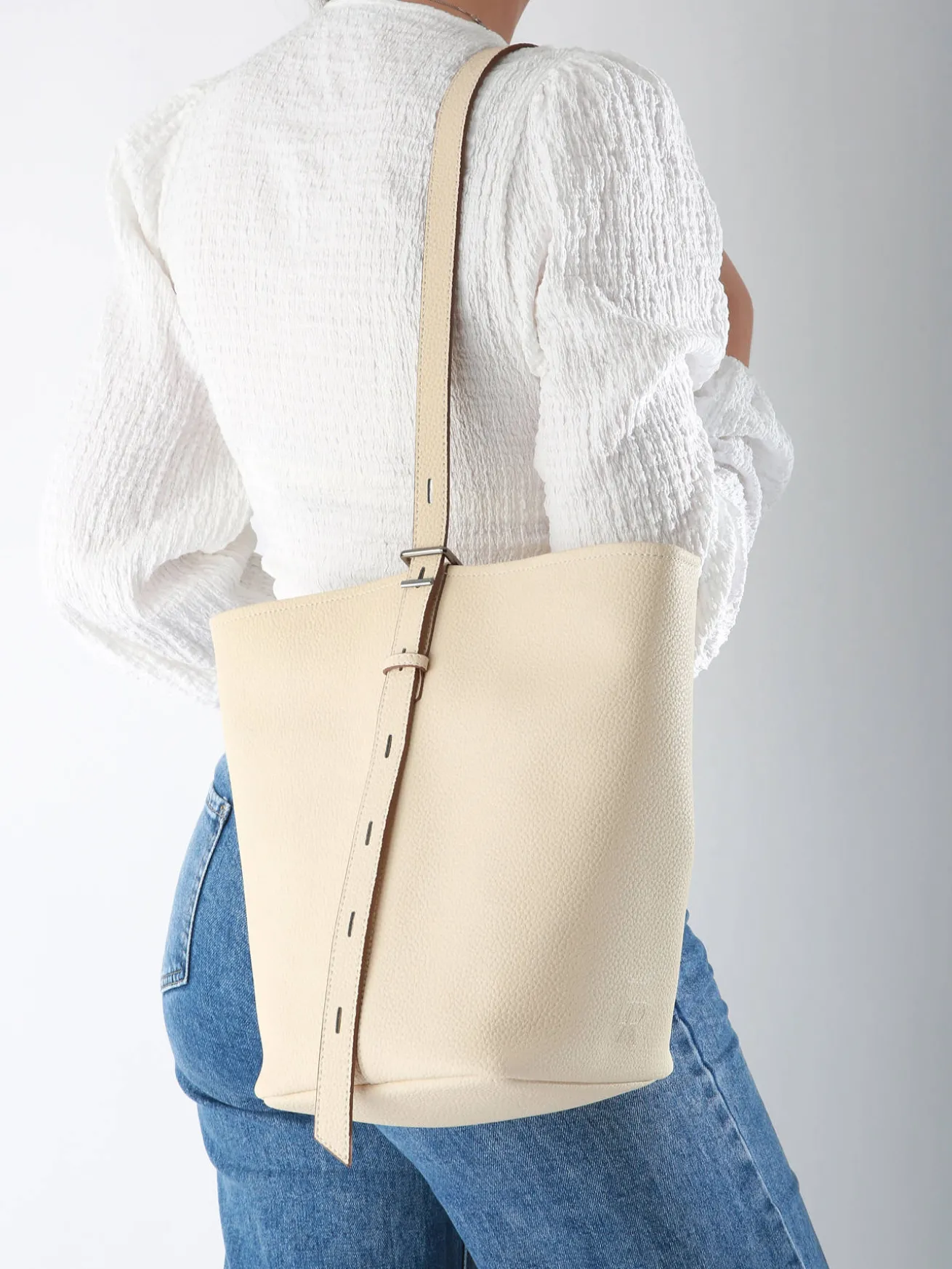 Sac bandoulière sac à dos M Cavalier cuir ETRIER