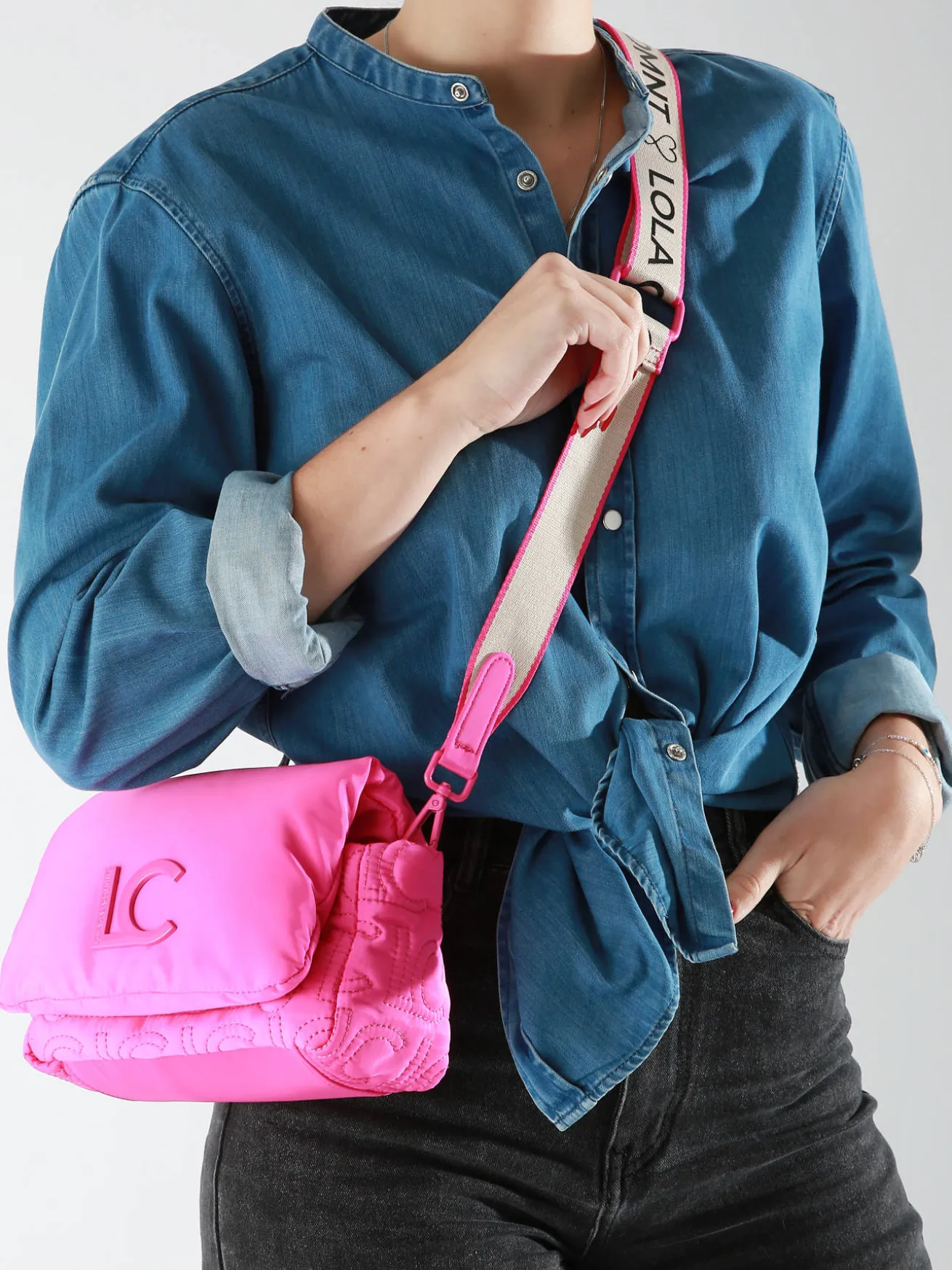 Sac bandoulière Sporty nylon LOLA CASADEMUNT