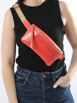 Sac ceinture Coachella cuir vernis froissé MARIE MARTENS