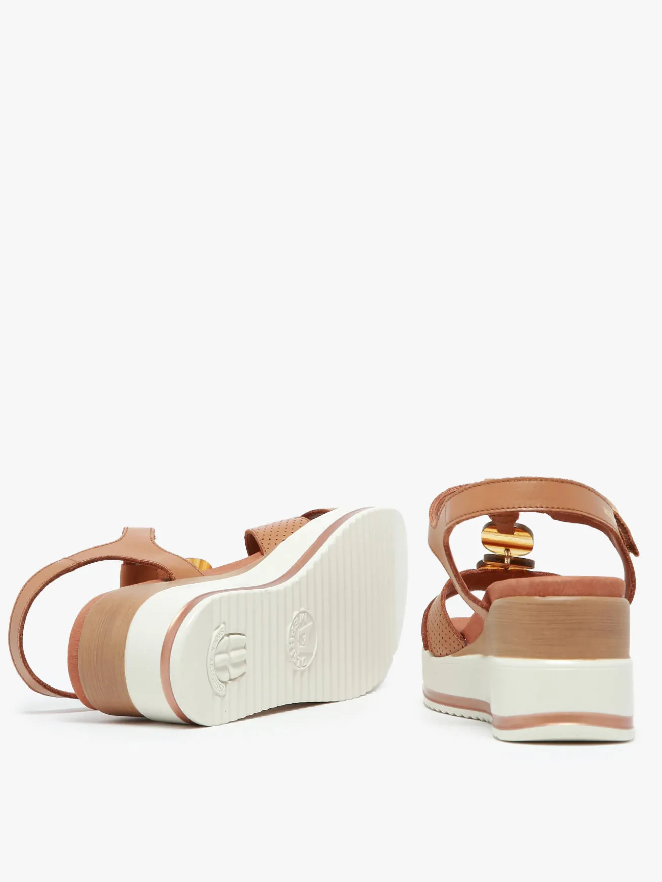 Sandales talon compensé en cuir MEPHISTO