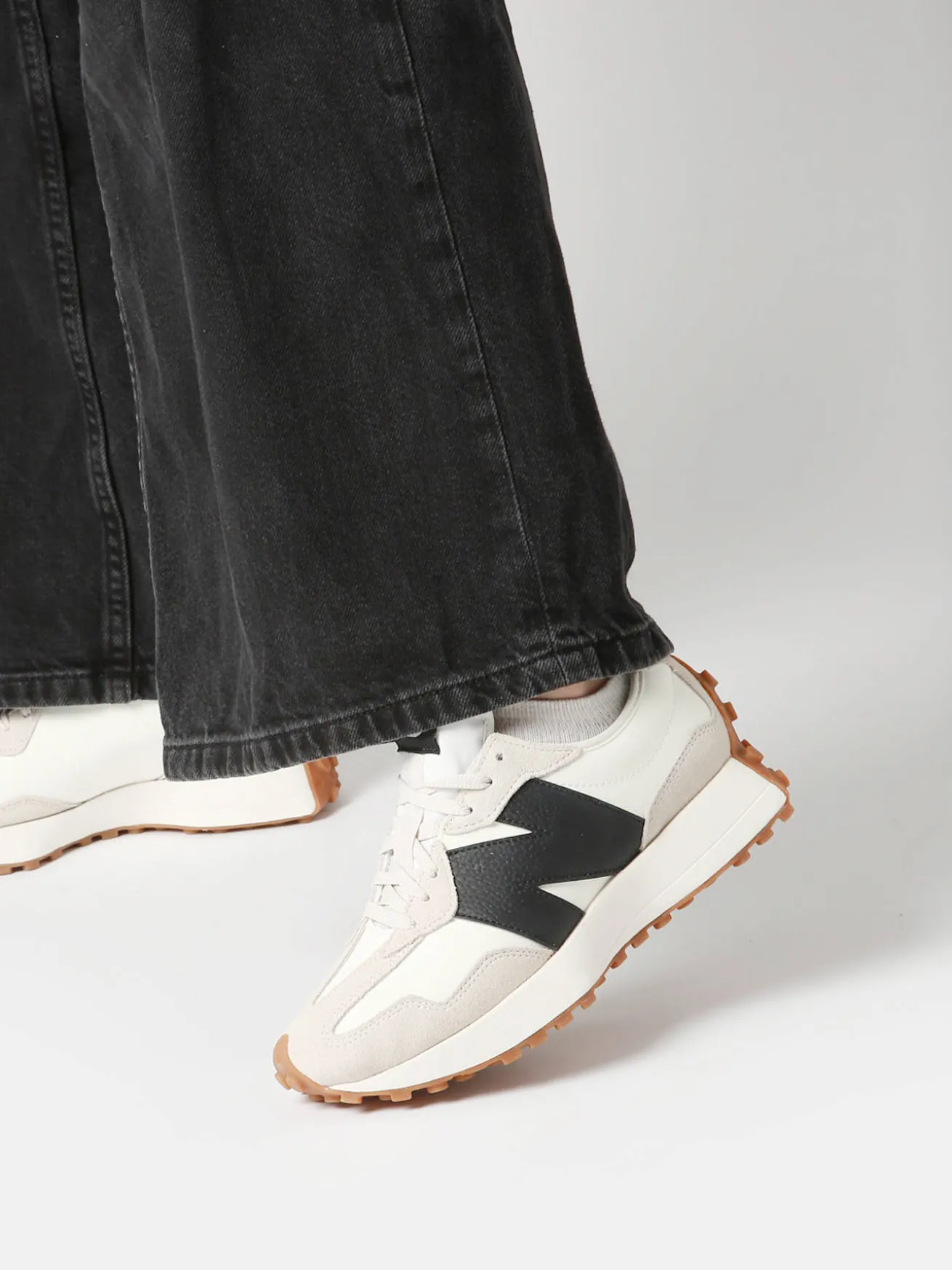 Sneakers 327 NEW BALANCE